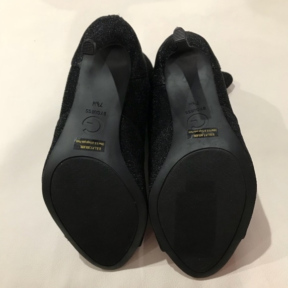 NWOT shimmer heels - Picture 3 of 8